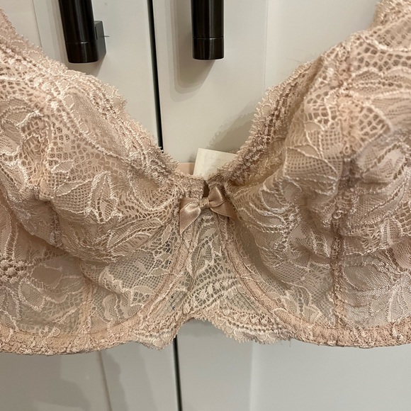 Simone Perele Eden Underwire Demi Bra. Size: 34G (4D US). - Picture 4 of 8